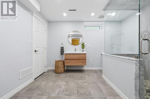 19 Concession 5 E, Hamilton, ON - Indoor
