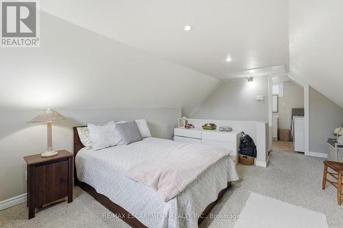 19 Concession 5 E, Hamilton, ON - Indoor Photo Showing Bedroom