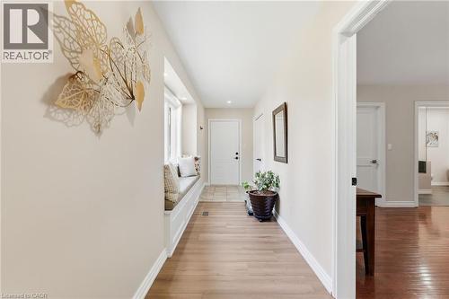 19 5Th Concession E, Waterdown, ON - Indoor Photo Showing Other Room