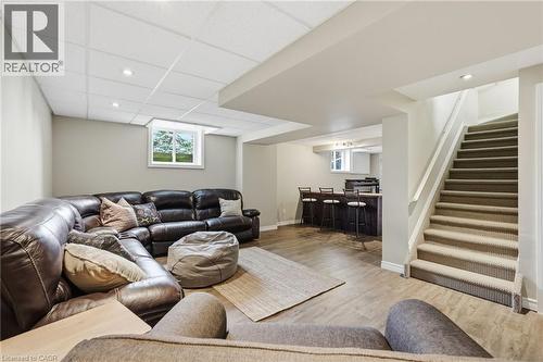 19 5Th Concession E, Waterdown, ON - Indoor