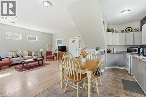 19 5Th Concession E, Waterdown, ON - Indoor