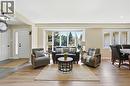 19 Concession 5 E, Waterdown, ON  - Indoor Photo Showing Living Room 