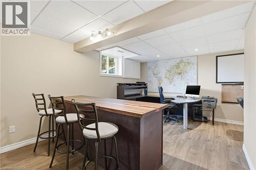 19 Concession 5 E, Waterdown, ON - Indoor Photo Showing Other Room