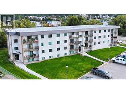 606 18th Avenue N Unit# 407 Cranbrook, BC V1C 5M1
