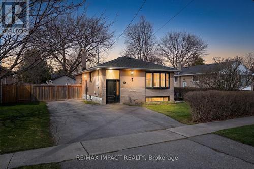 918 MCCULLOUGH DRIVE  Whitby (Downtown Whitby), ON L1N 1C6