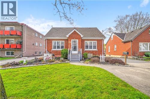 32 FULTON Street  Brantford, ON N3R 4E5