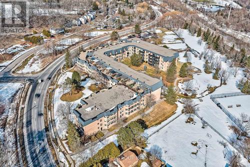 221 - 155 MAIN STREET N  Newmarket, ON L3Y 8C2