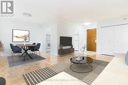 204 - 485 EGLINTON AVENUE E Toronto, ON M4P 1N2