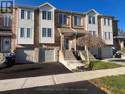 44 NATALE COURT Bradford West Gwillimbury, ON L3Z 3B1