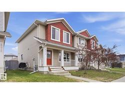 8210 180 AV NW NW  Edmonton, AB T5Z 0H8