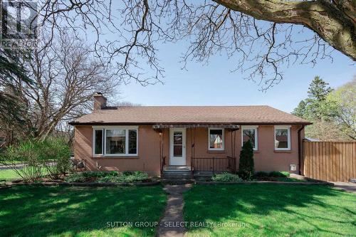 2 THORNE AVENUE  London East (East O), ON N5W 4M8
