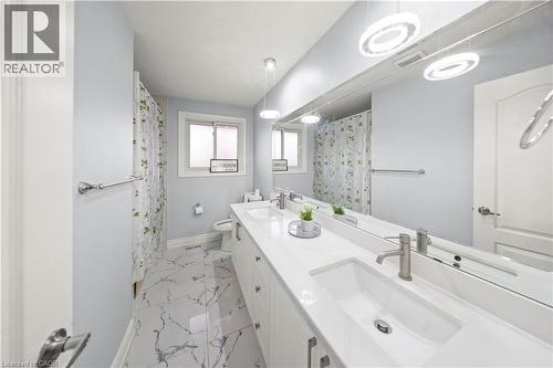 42 Tupper Crescent, Kitchener, ON - Indoor Photo Showing Bathroom