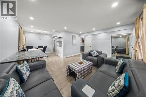 42 Tupper Crescent, Kitchener, ON - Indoor Photo Showing Living Room