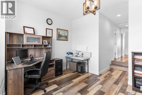 11 Willow View Court, Shields, SK - Indoor Photo Showing Office