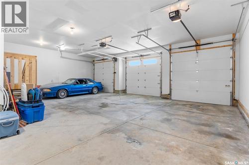 11 Willow View Court, Shields, SK - Indoor Photo Showing Garage
