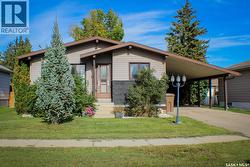 315 Kinistino AVENUE W Kinistino, SK S0J 1H0