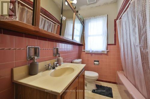 759 King Road, Burlington, ON - Indoor Photo Showing Bathroom