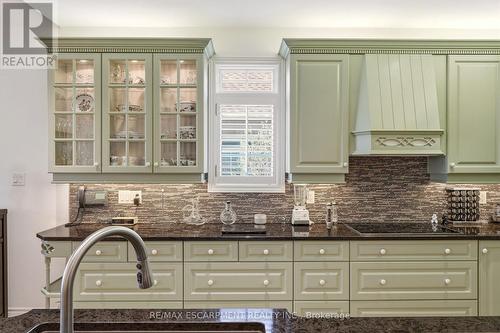 4172 Stonebridge Crescent, Burlington, ON - Indoor Photo Showing Kitchen