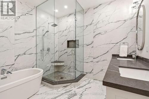 4172 Stonebridge Crescent, Burlington, ON - Indoor Photo Showing Bathroom