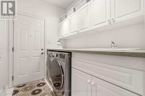 4172 Stonebridge Crescent, Burlington, ON - Indoor Photo Showing Laundry Room