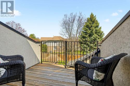 4172 Stonebridge Crescent, Burlington, ON - Outdoor With Deck Patio Veranda With Exterior