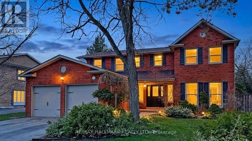 82 WINDERMERE CRESCENT S  Richmond Hill, ON L4C 6Y9