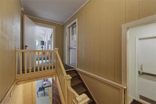 80 Third Ave, Teulon, MB 