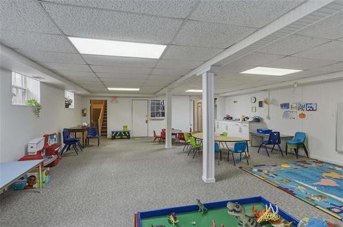 80 Third Ave, Teulon, MB 