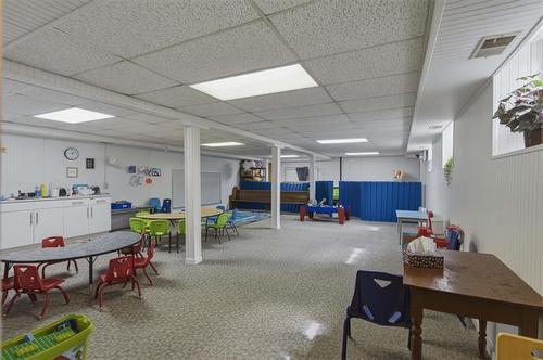 80 Third Ave, Teulon, MB 