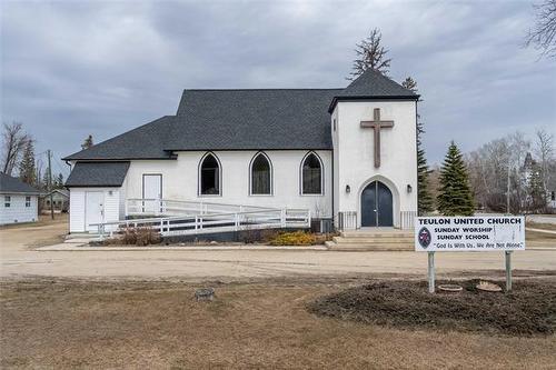 80 Third Ave, Teulon, MB - Outdoor
