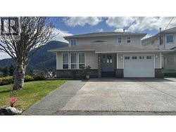 323 W 5TH AVENUE Prince Rupert, BC V8J 1T6