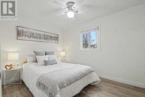 7 Wycliffe Place, Kitchener, ON - Indoor Photo Showing Bedroom
