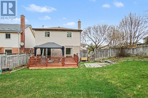 7 Wycliffe Place, Kitchener, ON - Outdoor With Deck Patio Veranda