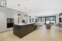 20B BROADVIEW AVENUE  Mississauga, ON L5H 2S8