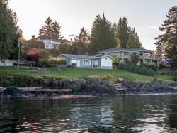 5020/5010 Fillinger Cres Nanaimo, BC V9V 1J1