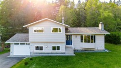 1931 Cinnabar Dr Nanaimo, BC V9X 1C3