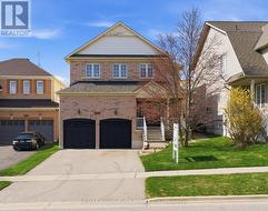 1086 SONGBIRD DRIVE Oshawa (Pinecrest), ON L1K 2Y9