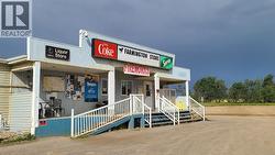 5025 Highway 97 Farmington, BC V3K 0G6