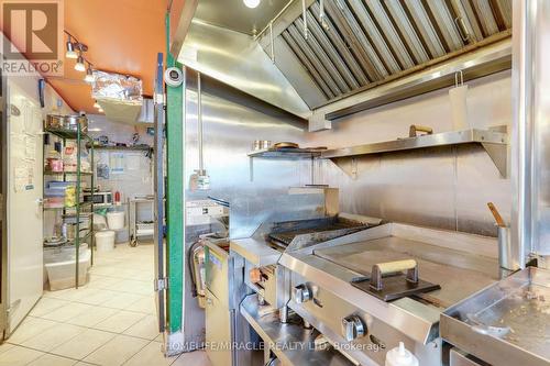 723 Lakeshore Road E, Mississauga, ON 