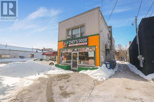 723 Lakeshore Road E, Mississauga, ON 