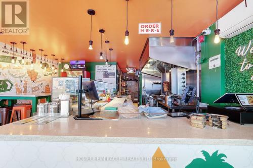 723 Lakeshore Road E, Mississauga, ON 