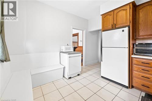 188 Park Row S, Hamilton, ON - Indoor Photo Showing Kitchen