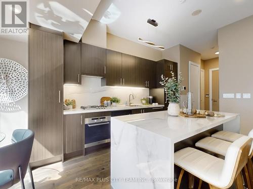 202 - 39 Queens Quay E, Toronto, ON - Indoor