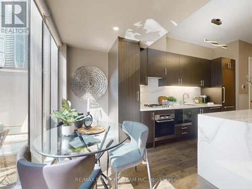 202 - 39 Queens Quay E, Toronto, ON - Indoor Photo Showing Dining Room