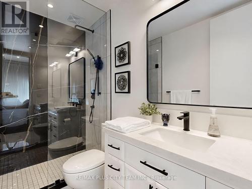 202 - 39 Queens Quay E, Toronto, ON - Indoor Photo Showing Bathroom