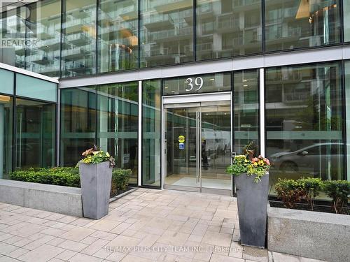 202 - 39 Queens Quay E, Toronto, ON - Outdoor