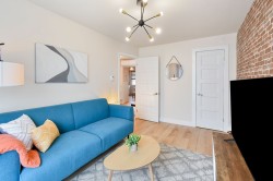 3-8215 Rue Fabre  Montréal (Villeray/Saint-Michel/Parc-Extension), QC H2E 2C5