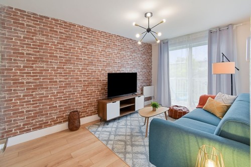 Salon - 3-8215 Rue Fabre, Montréal (Villeray/Saint-Michel/Parc-Extension), QC - Indoor Photo Showing Living Room