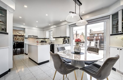 Kitchen - 74 Rue Chatillon, Dollard-Des-Ormeaux, QC - Indoor Photo Showing Dining Room