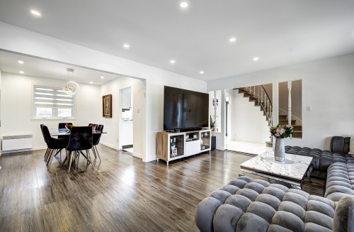 Overall view - 74 Rue Chatillon, Dollard-Des-Ormeaux, QC - Indoor Photo Showing Living Room